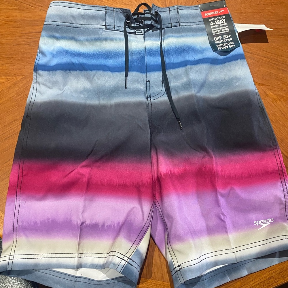 Speedo Men’s Swim Shorts ombré colour 18” Size S 50 spf